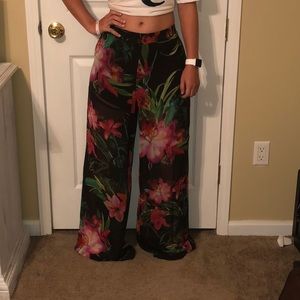 Bisou Bisou Floral Palazzo Pants